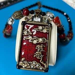 🖤Chico’s Asian themed necklace